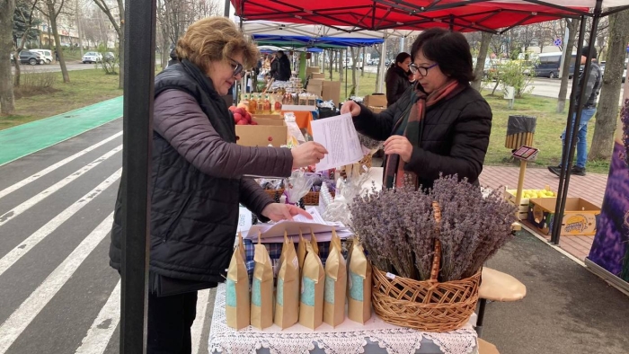 Târguri cu produse autohtone în sectoarele capitalei, în weekend