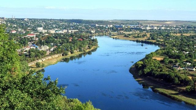 Deversări ale sistemului de canalizare la Tighina; Cetățenii îndemnați să evite scăldatul