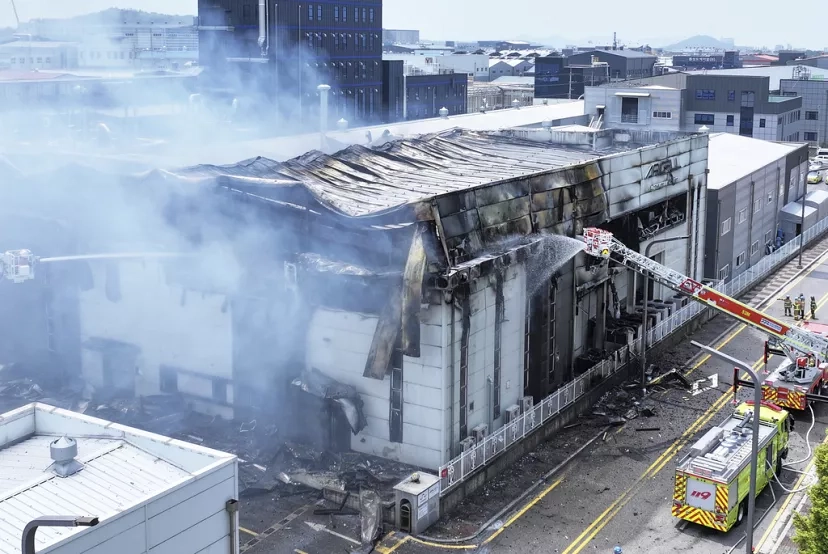 Incendiu devastator la o fabrică din Coreea de Sud. Zeci de oameni au murit