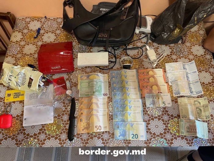 O moldoveancă suspectată de furt, reținută la Aeroportul Internațional Chișinău
