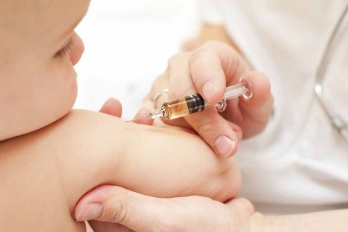 Nouă din zece părinți din Republica Moldova își vaccinează copiii la timp