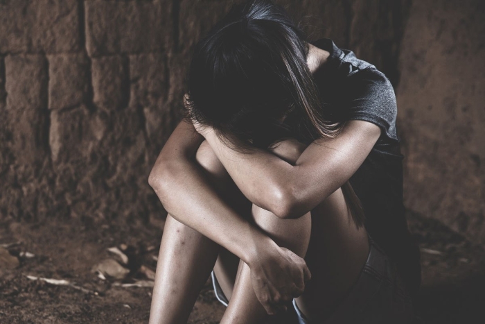 Copilă de 12 ani, exploatată sexual