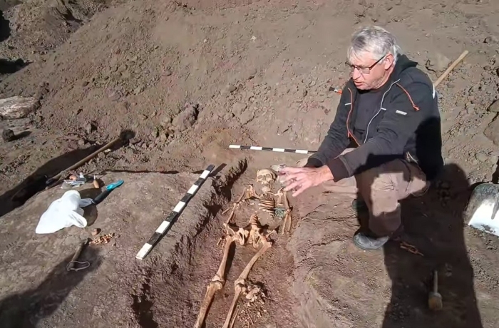 Arheologii au descoperit un mormânt dublu, atribuit culturii sarmaților