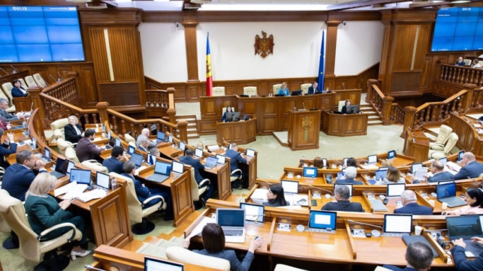 Moțiunea de cenzură împotriva Guvernului, înaintată