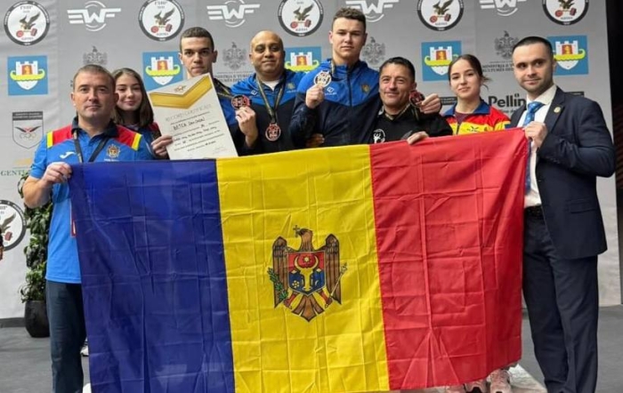 Halterofili din Moldova au urcat pe podium la Europenele U20