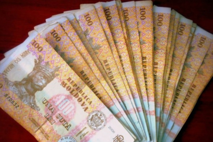 Sindicatele insistă pe majorări salariale