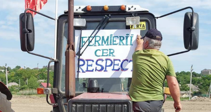 Fermierii au ieșit din nou la protest în fața Guvernului