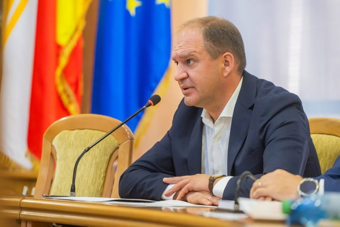 Под давлением судов: мэра заставляют выполнять обещания его предшественников