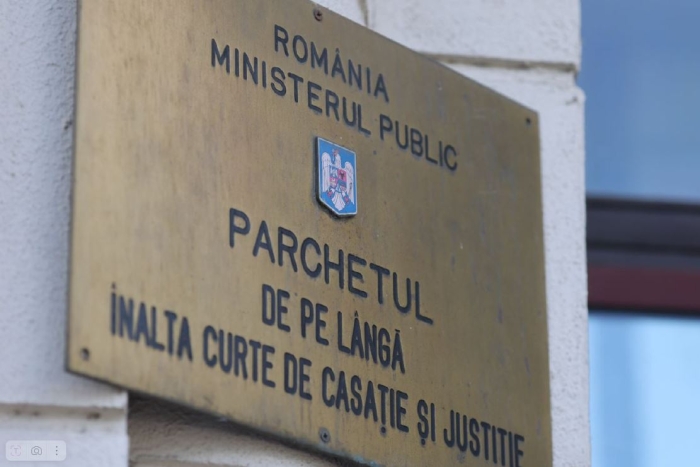 Percheziții într-un dosar privind dobândirea cetăţeniei române cu acte false