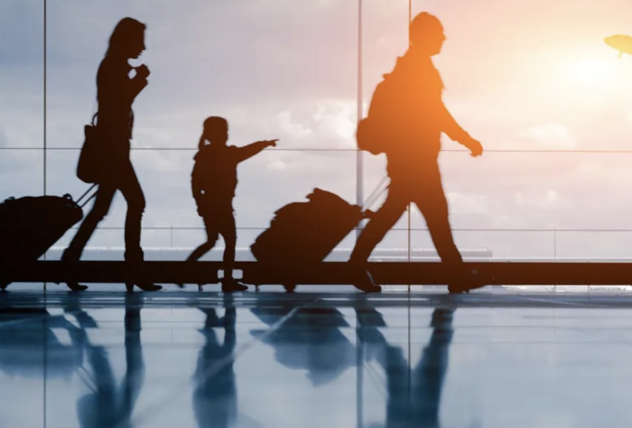 Numărul de turiști și vizitatori deserviți de agențiile de turism, în creștere
