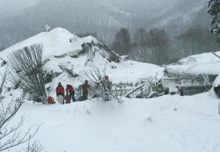 Avalanșă în Munții Alpi din Italia
