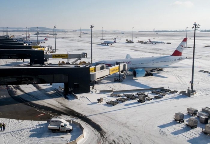 Aeroportul din Viena a fost temporar închis din cauza zăpezii