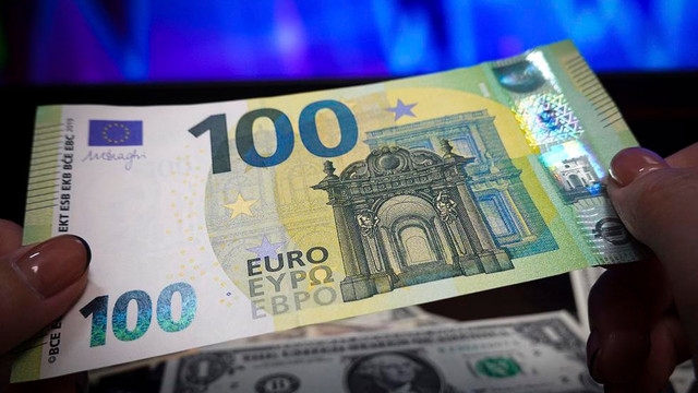Cât valorează un euro și un dolar?