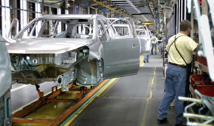 Războiul cu Iranul crește riscurile pentru industria auto