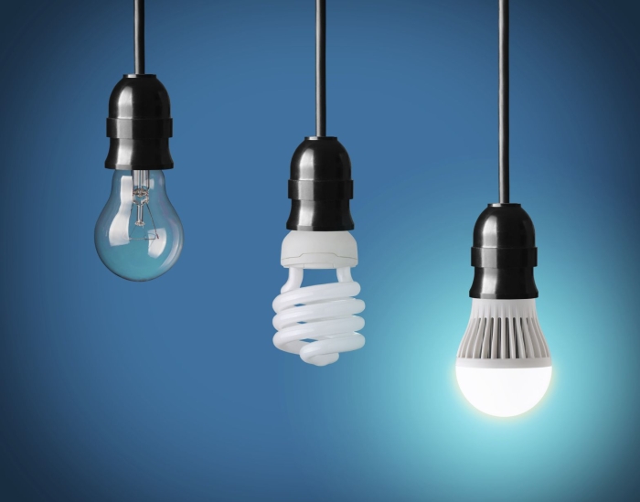 Energia electrică s-ar putea ieftini cu câțiva bănuți