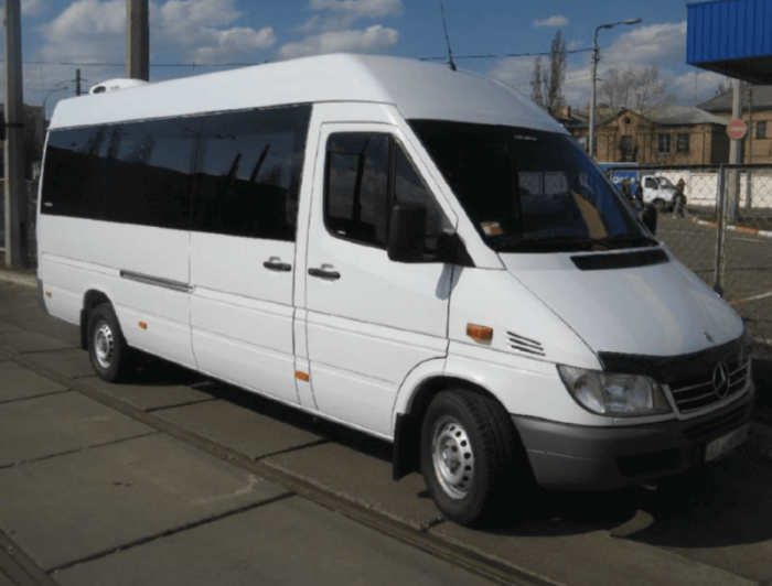 Carburanți mai ieftini, transport mai scump