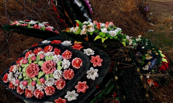 Ministerul Mediului pregătește reglementări pentru coroanele funerare