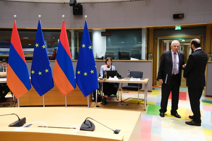 Primul summit bilateral desfășurat între UE și Armenia