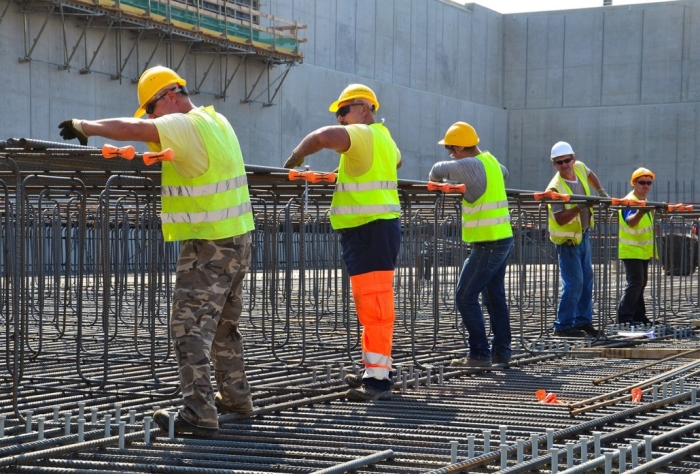 Numărul accidentelor de muncă în construcții aproape s-a dublat