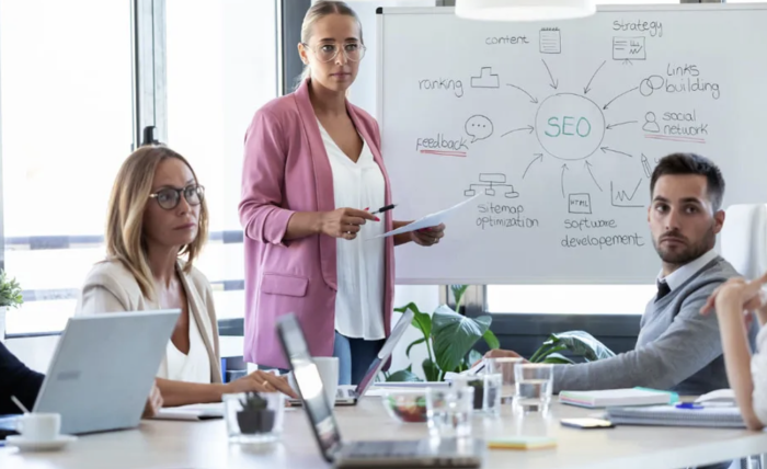 Trei noi standarde profesionale, aprobate