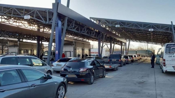 Călătorii vor putea depune online declarația vamală