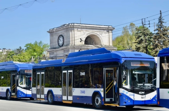 20% din transport public, fără aer condiționat